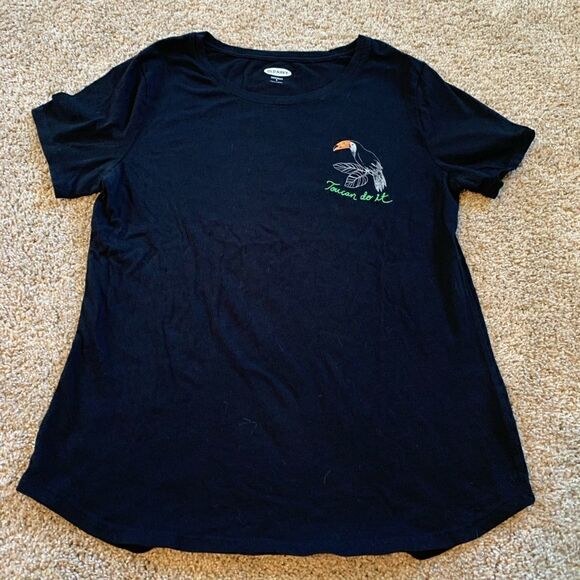 Old Navy Graphic Tee - Picture 2 of 4